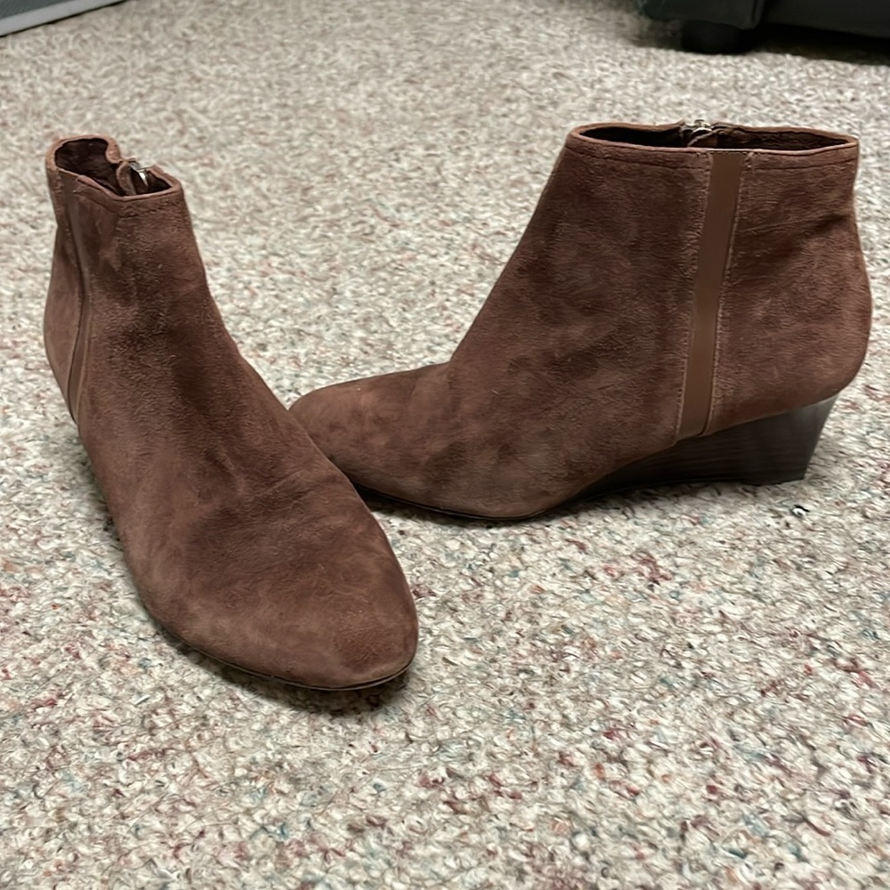 Coach maya suede wedge boot with zip side